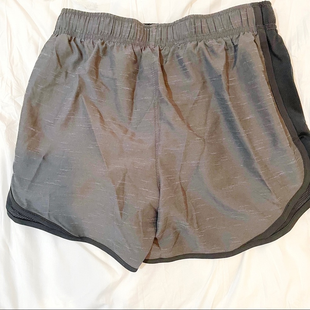 Nike tempo Womens running shorts dry fit black grey workout fitness - Picture 8 of 11
